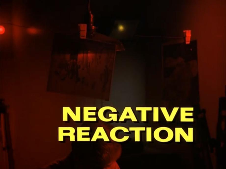 Negative reaction là gì? Reaction là gì?
